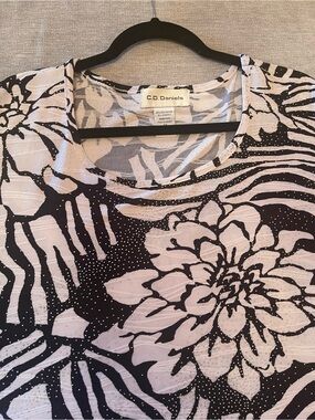 C.D. Daniels Black & White Floral Zebra Top with Silver Embellishments Bling
